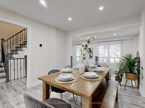 Photo 16 at 109 Poplar Crescent, Aurora Highlands, Aurora