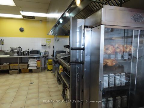 Photo 10 at 67 - 2300 Finch Avenue, Humber Summit, Toronto