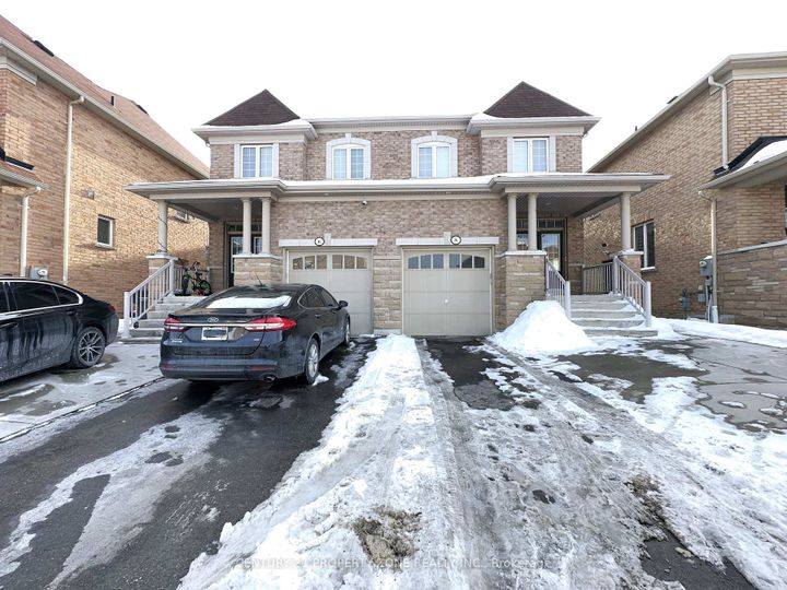 Photo 0 at 8 Loftsmoor Drive, Wellington, Brampton