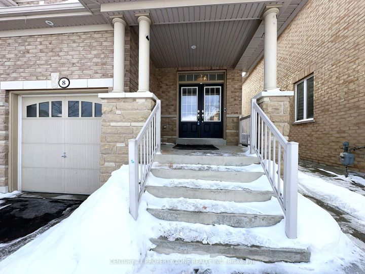 Photo 1 at 8 Loftsmoor Drive, Wellington, Brampton