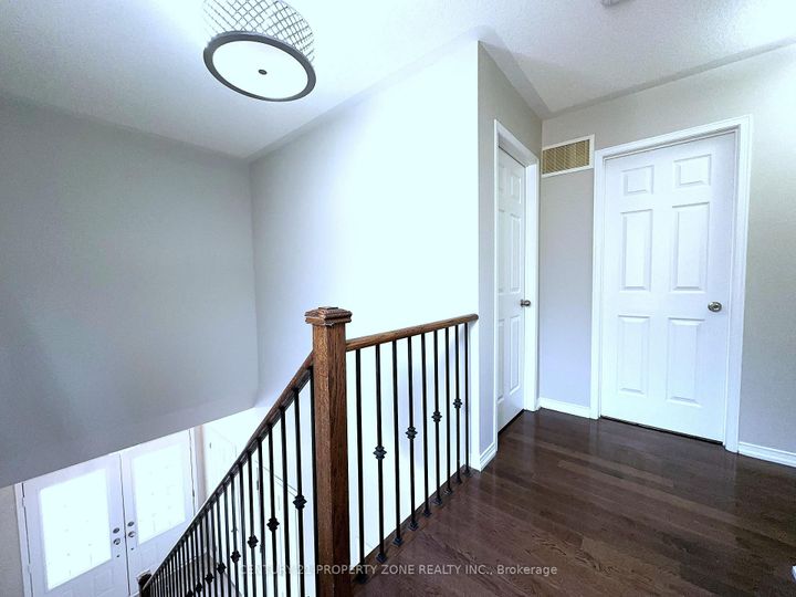 Photo 18 at 8 Loftsmoor Drive, Wellington, Brampton