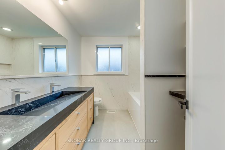 Photo 19 at 47 Bucksburn Road, Clairville, Toronto