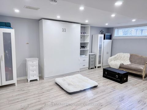 Photo 22 at 18 Wyndcliff Crescent, Victoria Village, Toronto