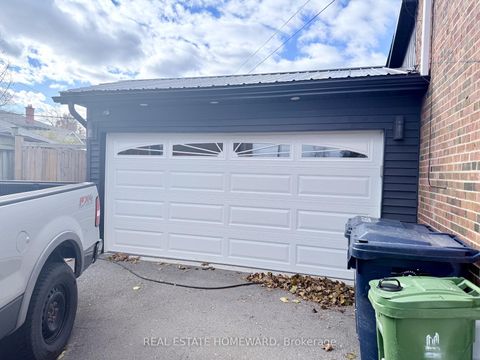 Photo 31 at 18 Wyndcliff Crescent, Victoria Village, Toronto