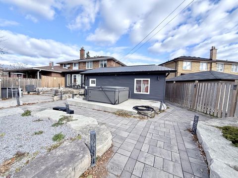 Photo 33 at 18 Wyndcliff Crescent, Victoria Village, Toronto