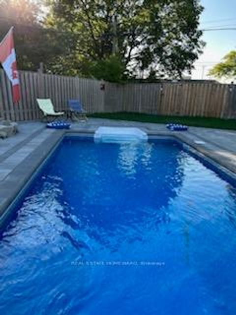 Photo 39 at 18 Wyndcliff Crescent, Victoria Village, Toronto