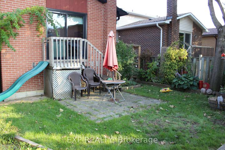 Photo 23 at 42 Lindridge Avenue, Westgate, Brampton