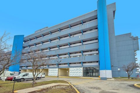 Photo 1 at 428 - 4645 Jane Street, Black Creek, Toronto