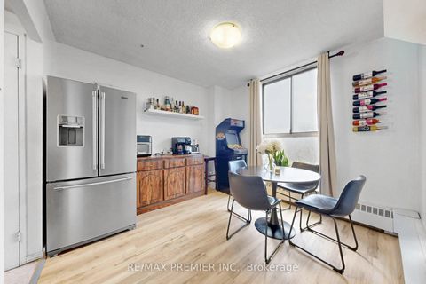 Photo 9 at 428 - 4645 Jane Street, Black Creek, Toronto