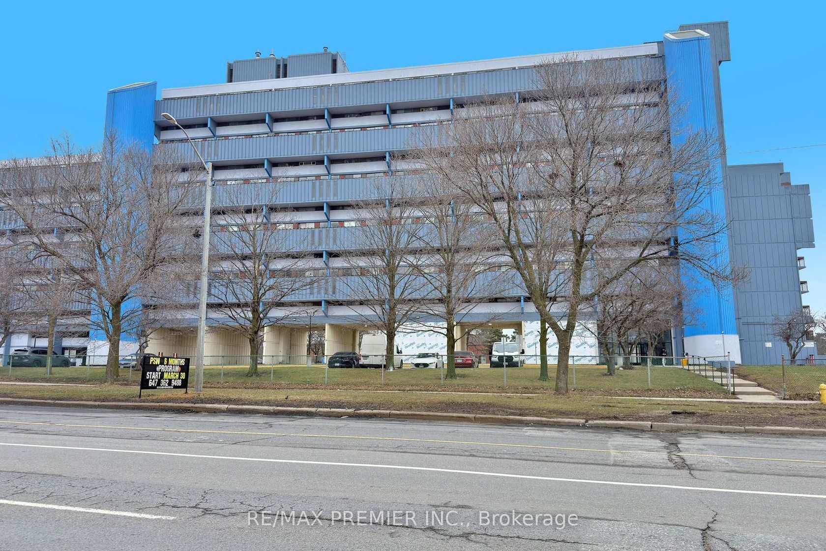 428 - 4645 Jane Street, Black Creek, Toronto 