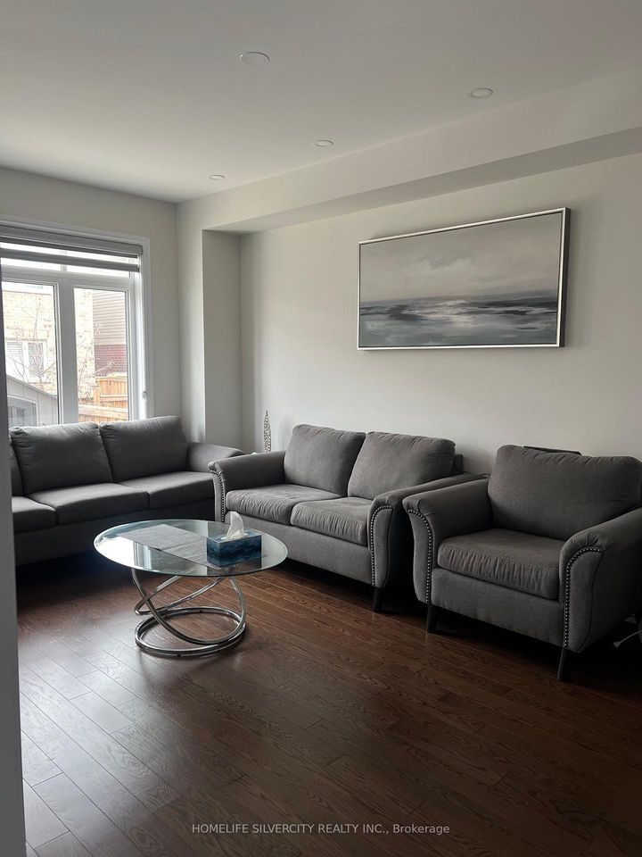 Photo 2 at 88 Roulette Crescent, Northwest Brampton, Brampton