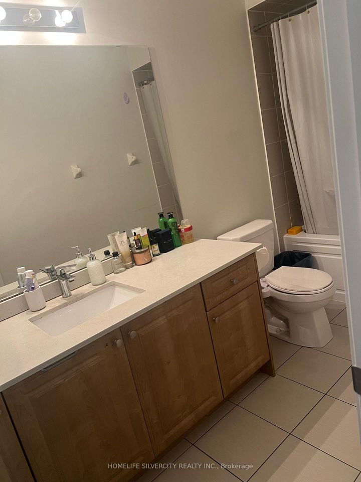 Photo 5 at 88 Roulette Crescent, Northwest Brampton, Brampton