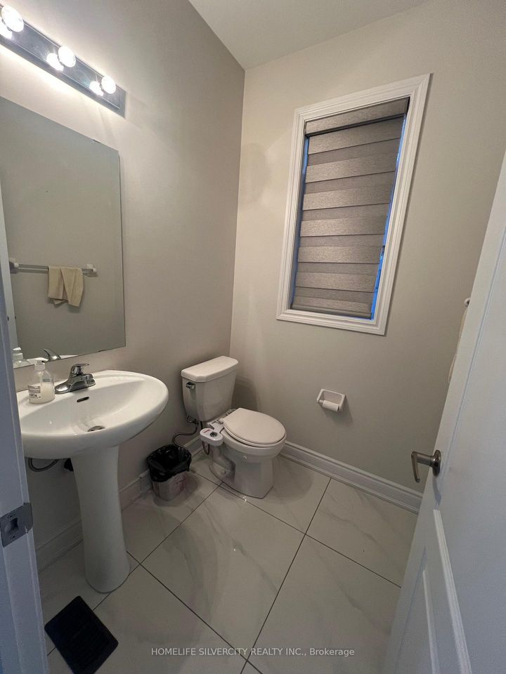 Photo 15 at 88 Roulette Crescent, Northwest Brampton, Brampton