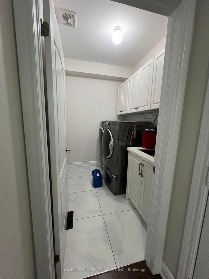 Photo 18 at 88 Roulette Crescent, Northwest Brampton, Brampton