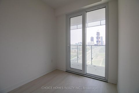 Photo 7 at 711 - 3900 Confederation Parkway, City Centre, Mississauga