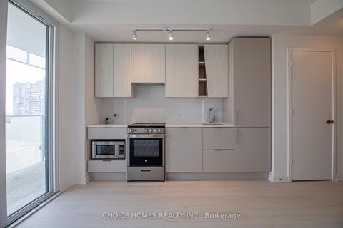 Photo 31 at 711 - 3900 Confederation Parkway, City Centre, Mississauga