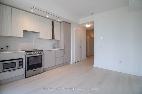 Photo 34 at 711 - 3900 Confederation Parkway, City Centre, Mississauga