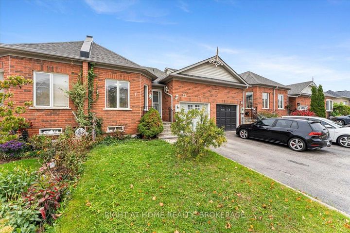Photo 1 at 33 Atwood Avenue, Georgetown, Halton Hills