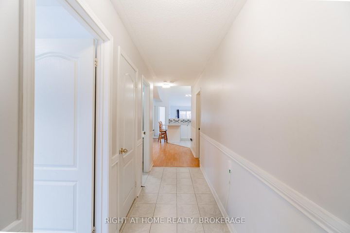 Photo 3 at 33 Atwood Avenue, Georgetown, Halton Hills