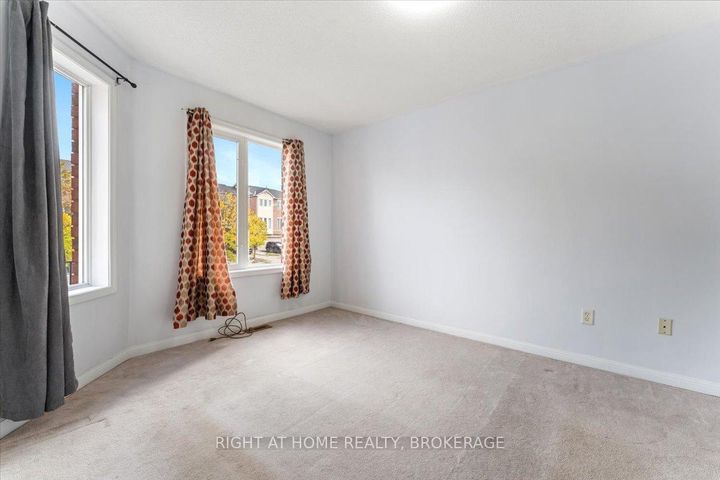 Photo 19 at 33 Atwood Avenue, Georgetown, Halton Hills