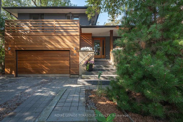 Photo 1 at 6 Earlington Avenue, Kingsway South, Toronto