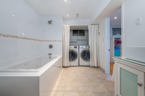 Photo 34 at 6 Earlington Avenue, Kingsway South, Toronto