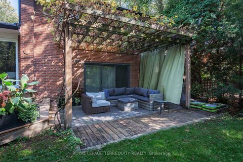 Photo 37 at 6 Earlington Avenue, Kingsway South, Toronto