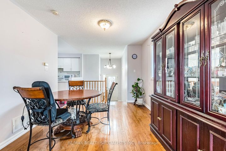 Photo 16 at 48 Saddletree Trail, Brampton West, Brampton