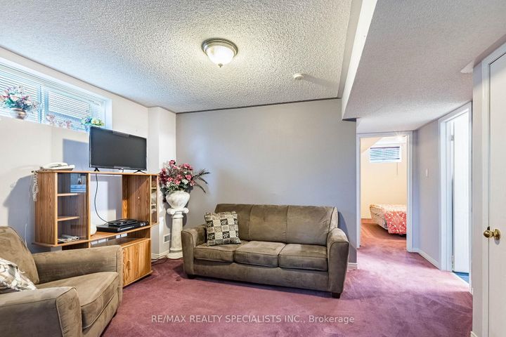 Photo 29 at 48 Saddletree Trail, Brampton West, Brampton