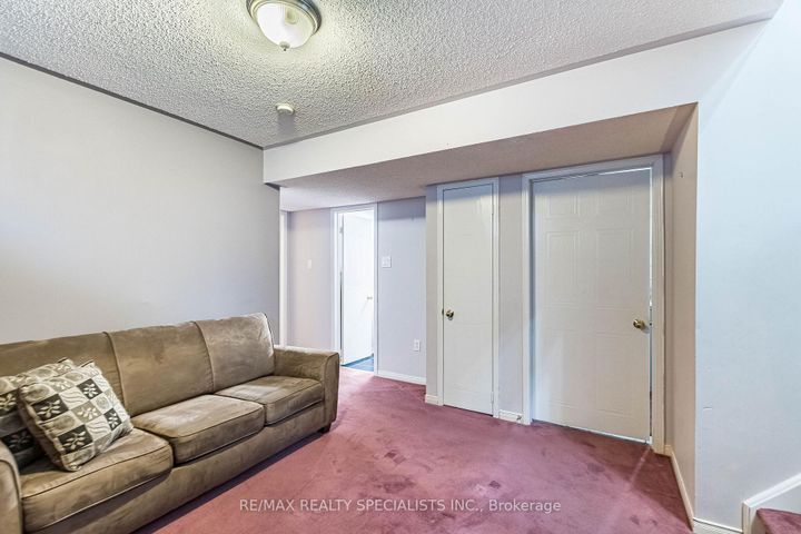 Photo 31 at 48 Saddletree Trail, Brampton West, Brampton