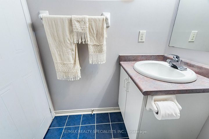 Photo 41 at 48 Saddletree Trail, Brampton West, Brampton