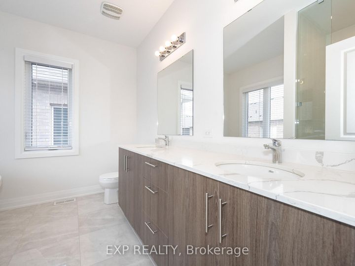 Photo 23 at 14 Longworth Avenue, Rural Richmond Hill, Richmond Hill