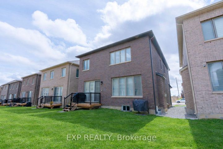 Photo 30 at 14 Longworth Avenue, Rural Richmond Hill, Richmond Hill