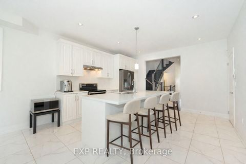 Photo 13 at 14 Longworth Avenue, Rural Richmond Hill, Richmond Hill