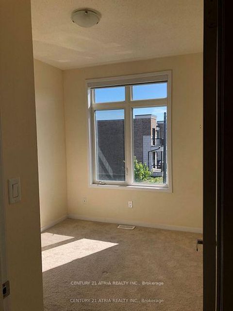 Photo 6 at 368 Elyse Court, Bayview Northeast, Aurora