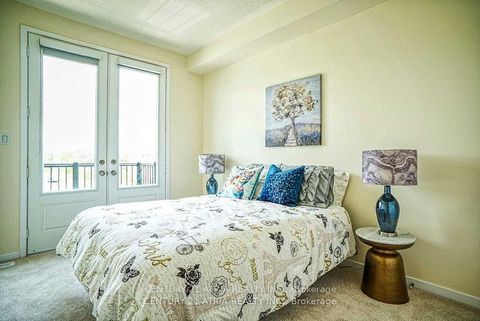 Photo 7 at 368 Elyse Court, Bayview Northeast, Aurora