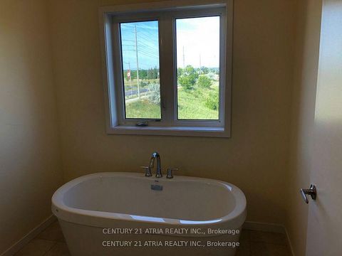 Photo 8 at 368 Elyse Court, Bayview Northeast, Aurora