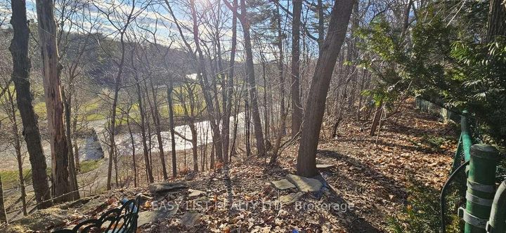 Photo 2 at 1320 Odessa Crescent, CP College Park, Oakville