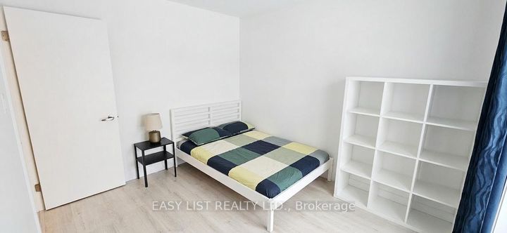 Photo 15 at 1320 Odessa Crescent, CP College Park, Oakville