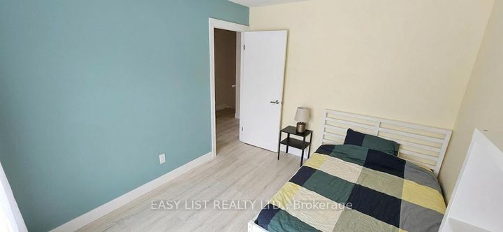 Photo 16 at 1320 Odessa Crescent, CP College Park, Oakville