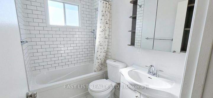 Photo 20 at 1320 Odessa Crescent, CP College Park, Oakville