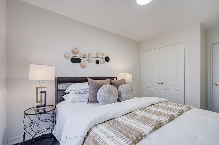 Photo 35 at 86 Donald Buttress Boulevard W, Cathedraltown, Markham