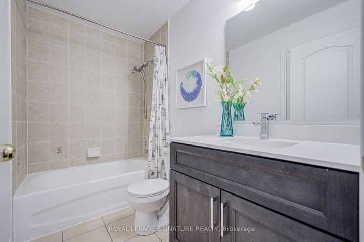 Photo 37 at 86 Donald Buttress Boulevard W, Cathedraltown, Markham