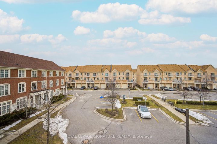 Photo 48 at 86 Donald Buttress Boulevard W, Cathedraltown, Markham