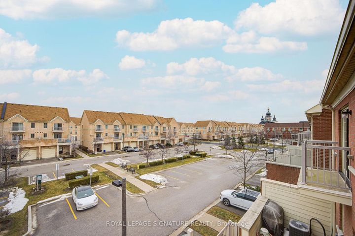 Photo 49 at 86 Donald Buttress Boulevard W, Cathedraltown, Markham