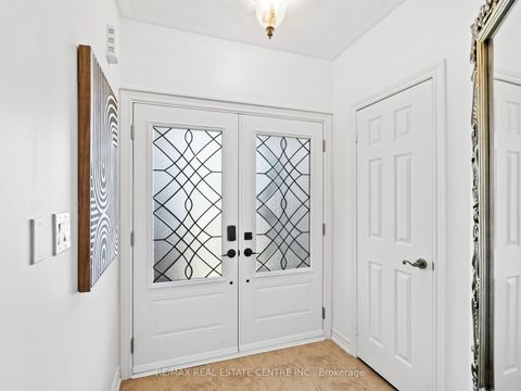 Photo 5 at 27 Martell Gate, Bayview Northeast, Aurora