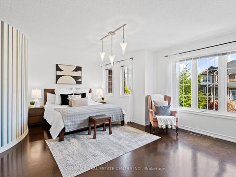 Photo 23 at 27 Martell Gate, Bayview Northeast, Aurora