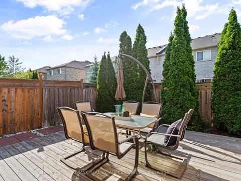 Photo 43 at 27 Martell Gate, Bayview Northeast, Aurora