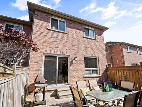 Photo 45 at 27 Martell Gate, Bayview Northeast, Aurora