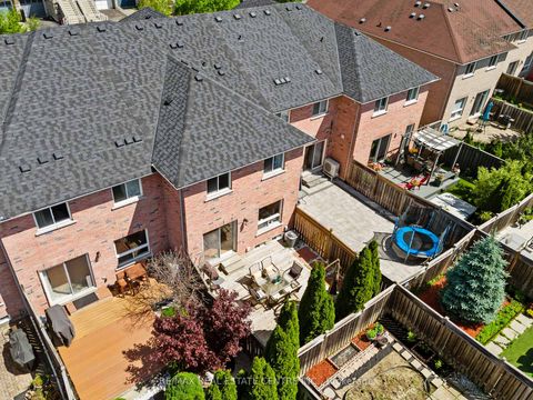 Photo 46 at 27 Martell Gate, Bayview Northeast, Aurora